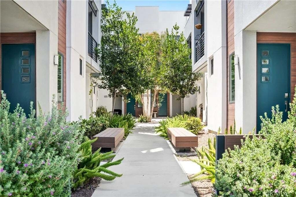 Condo in Tustin, California, United States 1 - 18617307