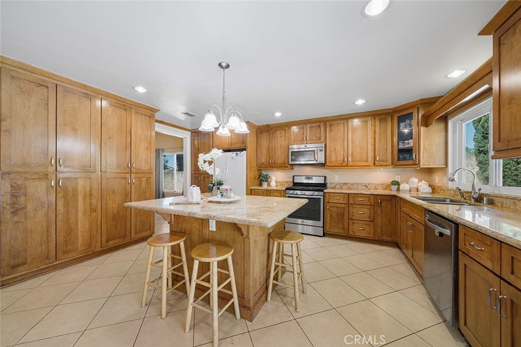 House in Upland, California, United States 1 - 17445585