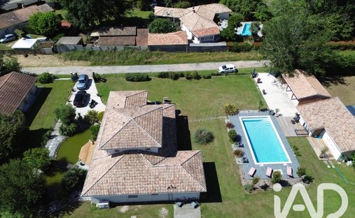 House in Parentis-en-Born, Nouvelle-Aquitaine, France 1