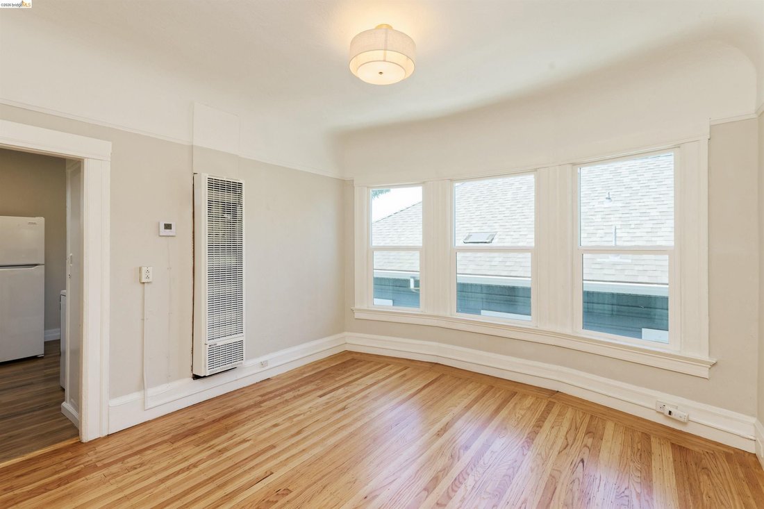 House in Oakland, California, United States 5 - 18621424