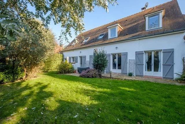 House in Centre Ville, Rueil-Malmaison, France 1 - 15869602