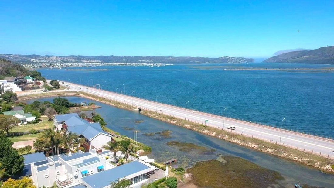 House in Knysna Central, Western Cape, South Africa 5 - 18618024