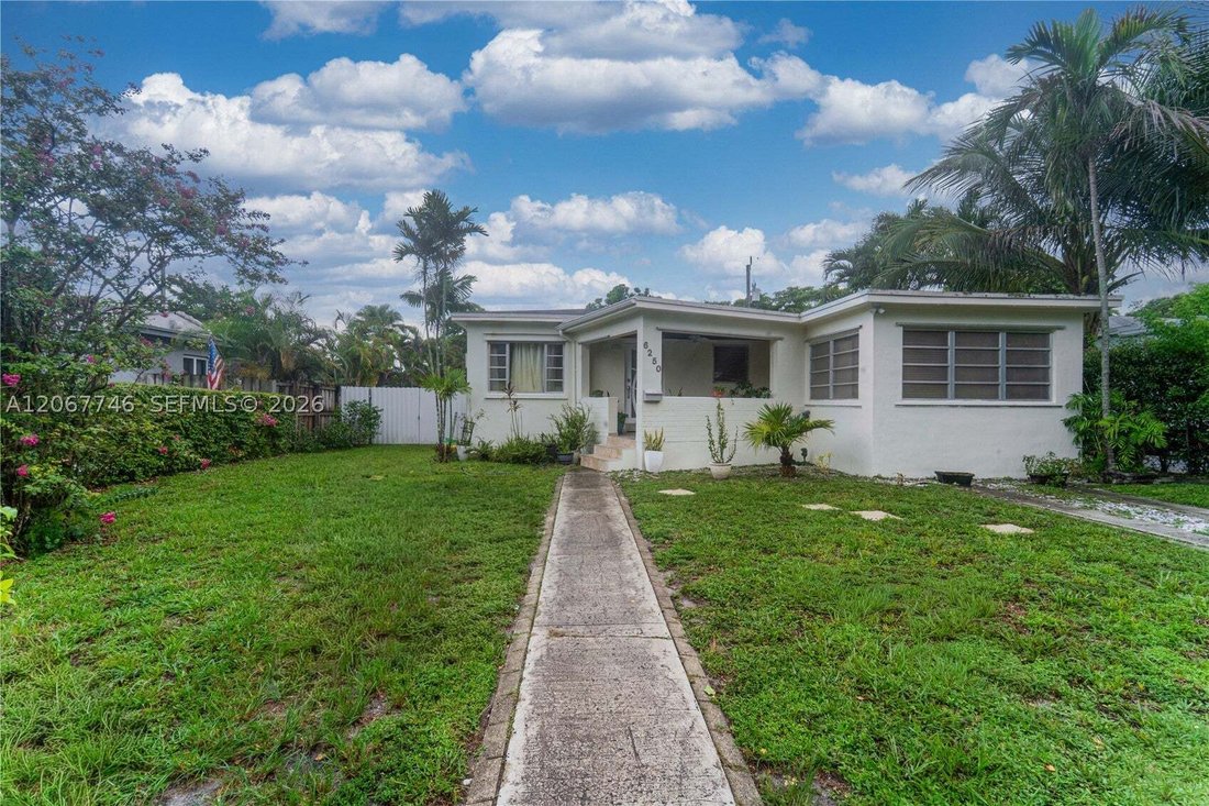 House in Miami Springs, Florida, United States 1 - 18617072