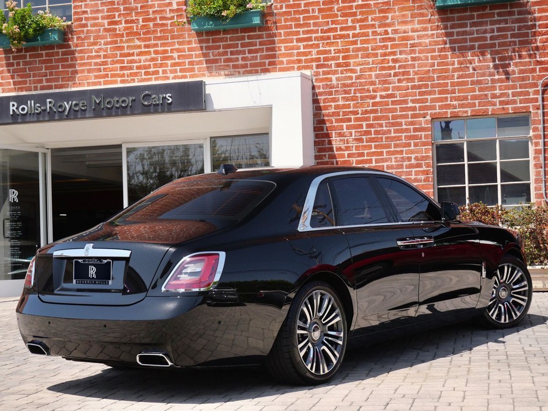 Sedan in Beverly Hills, CA, United States 2 - 18616162