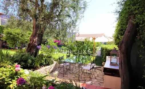 Villa in Beaulieu-sur-Mer, Provence-Alpes-Côte d'Azur, France 1