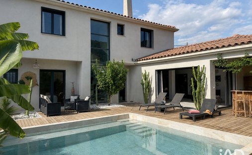 House in La Crau, Provence-Alpes-Côte d'Azur, France 1