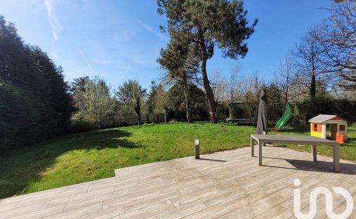 House in Le Parterre, Dourdan, France 1