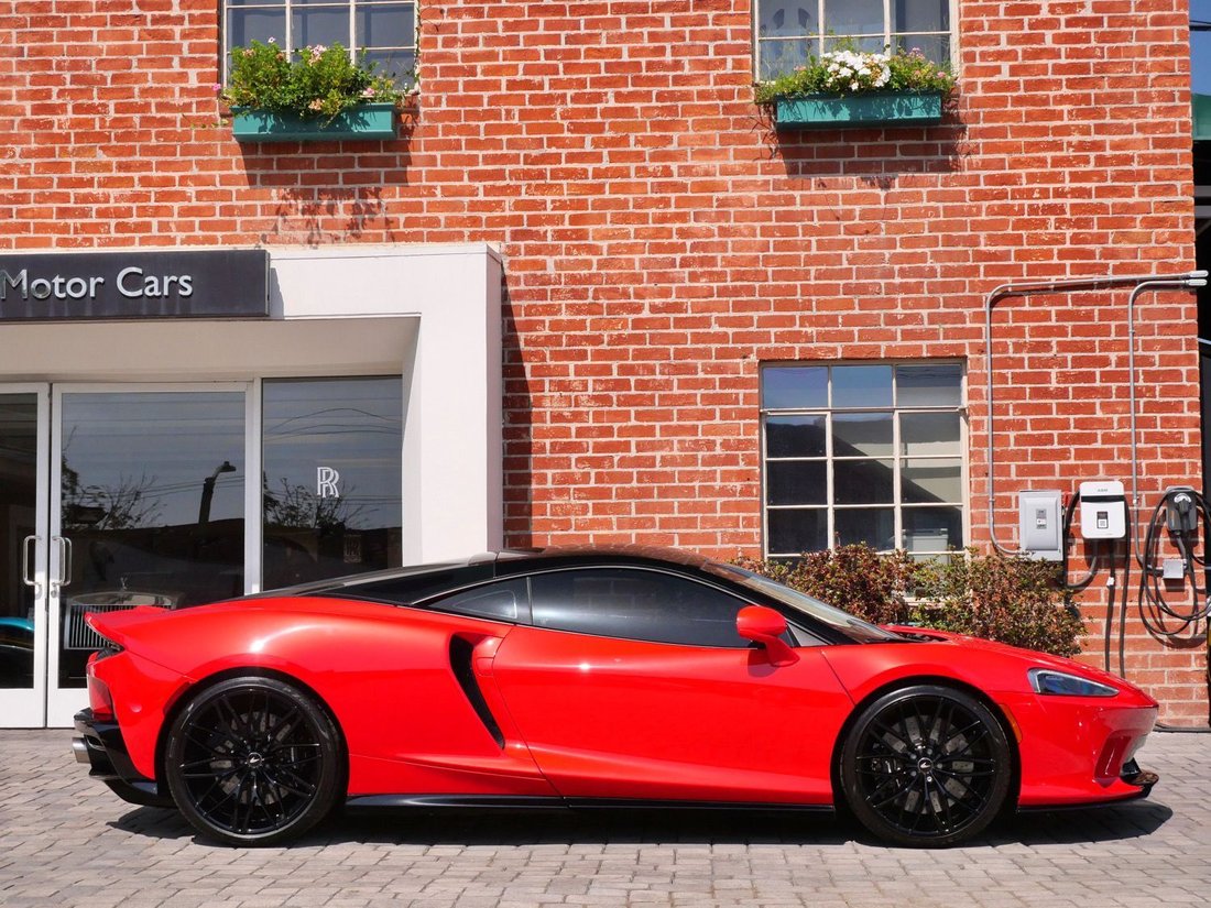 Coupe in Beverly Hills, CA, United States 3 - 18230729