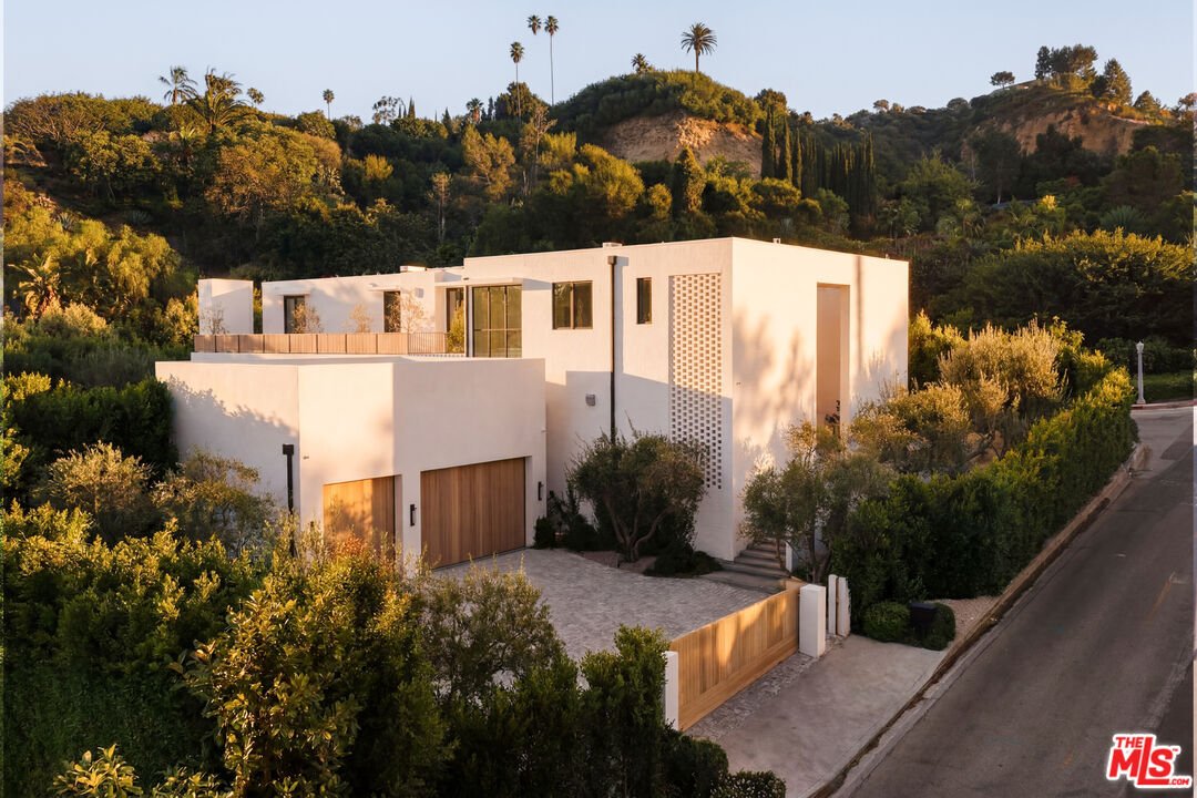House in Los Angeles, California, United States 1 - 18619076