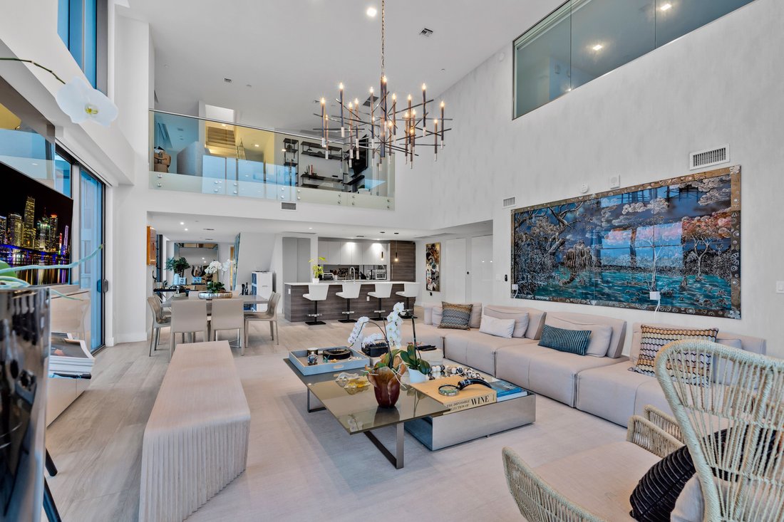 Condo in Miami, Florida, United States 1 - 18615903