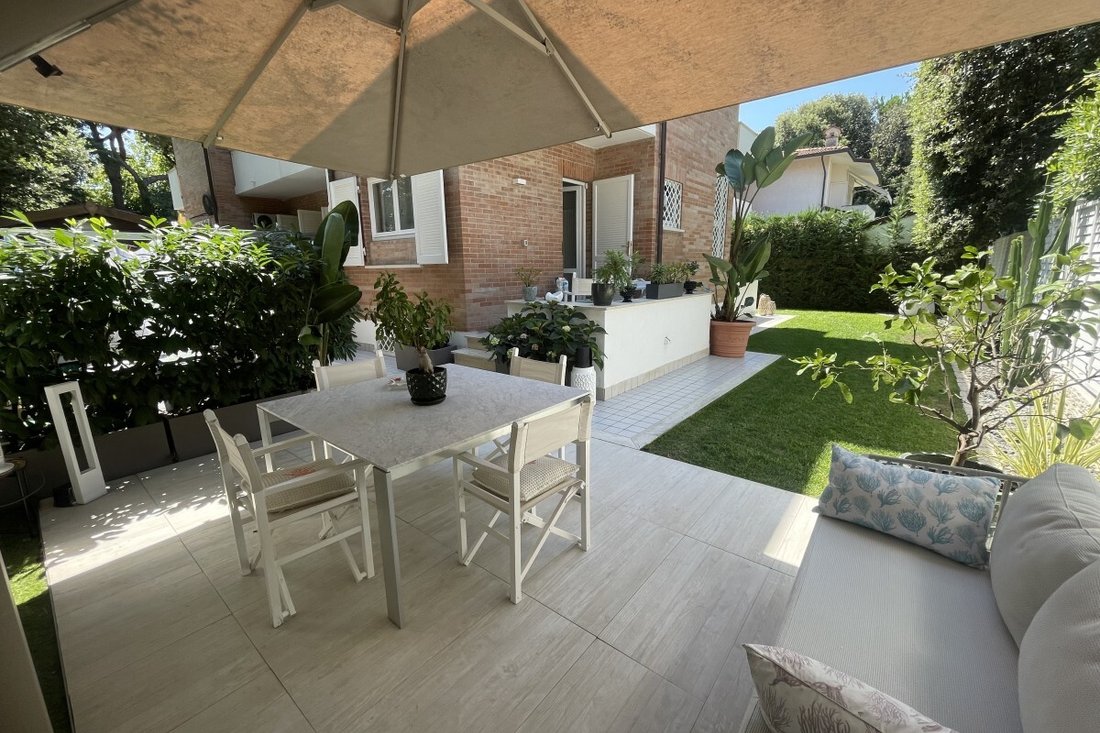 Villa en Tonfano, Pietrasanta, Italia 5 - 18617088