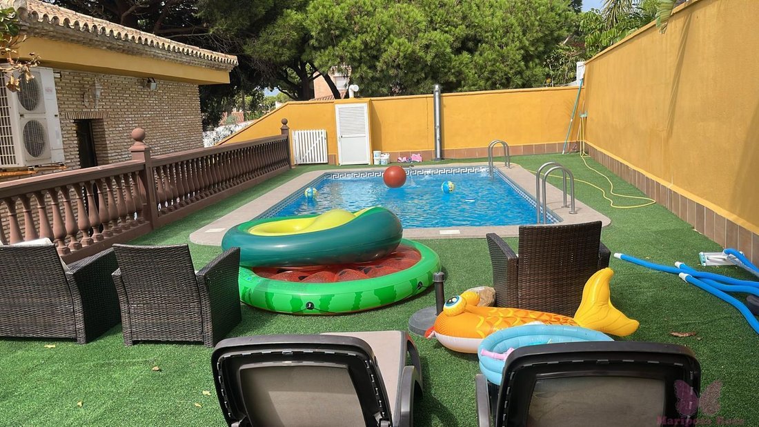 Chalet in Chiclana de la Frontera, Andalusia, Spain 1 - 16105091