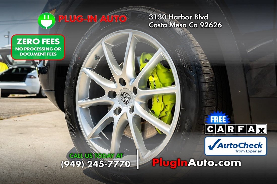 Suv in Costa Mesa, CA, United States 5 - 18620496