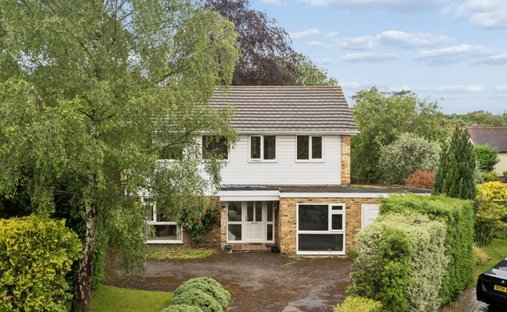 House in Farnham Royal, England 1