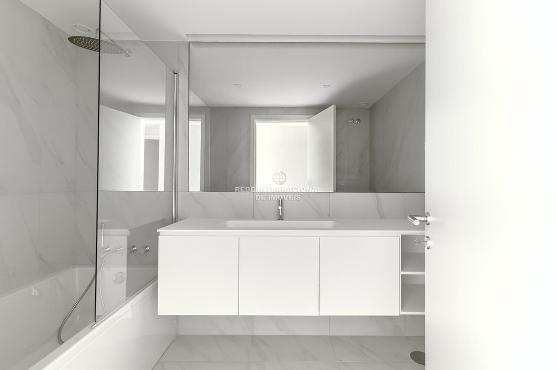 Apartment in Avenidas Novas, Lisbon, Portugal 2 - 18099123