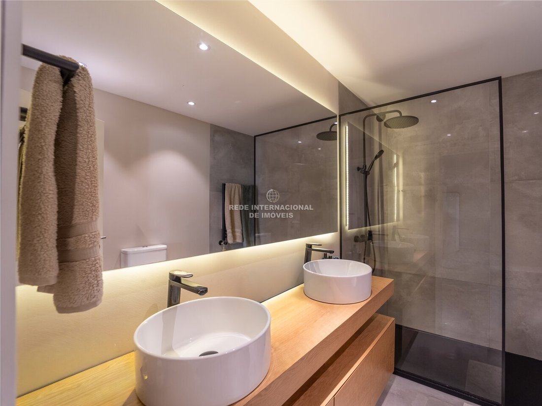 Apartment in Matosinhos e Leca da Palmeira, Porto District, Portugal 2 - 17991959