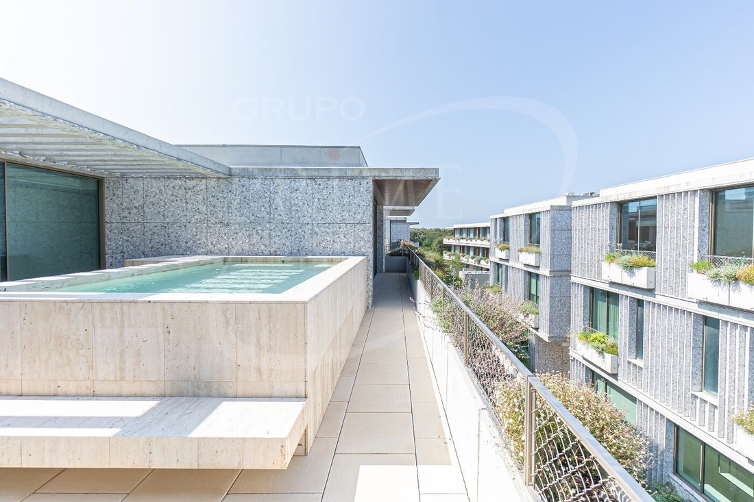 Apartment in Aldoar, Foz do Douro e Nevogilde, Porto District, Portugal 2 - 18616109