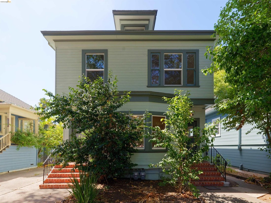House in Oakland, California, United States 1 - 18621424