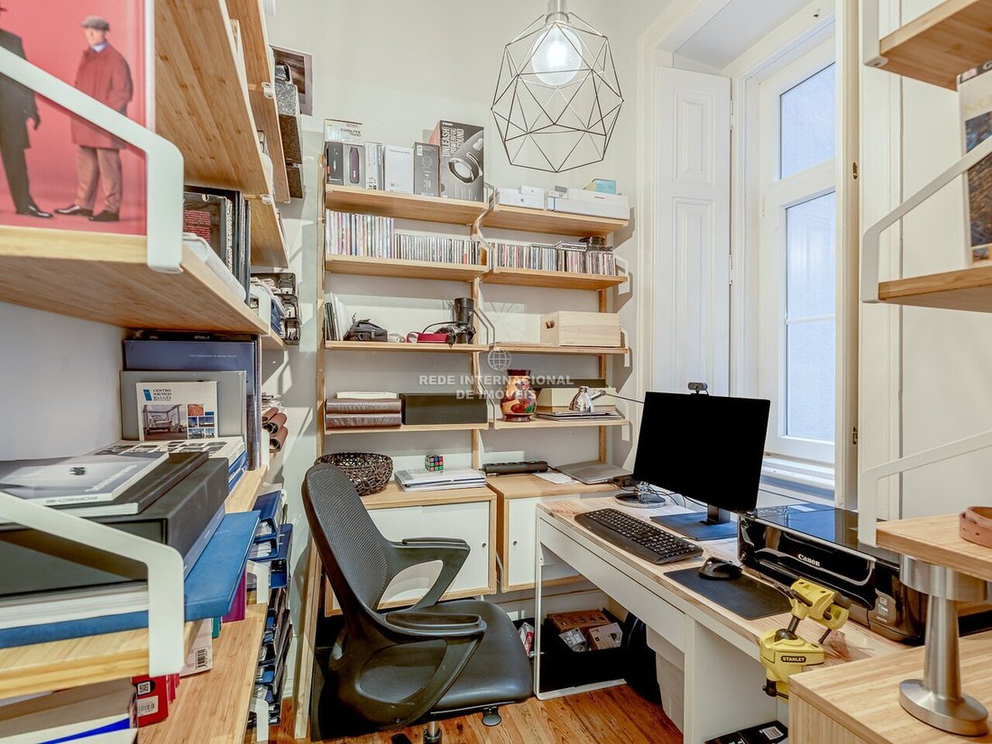 Apartment in Avenidas Novas, Lisbon, Portugal 3 - 18014249