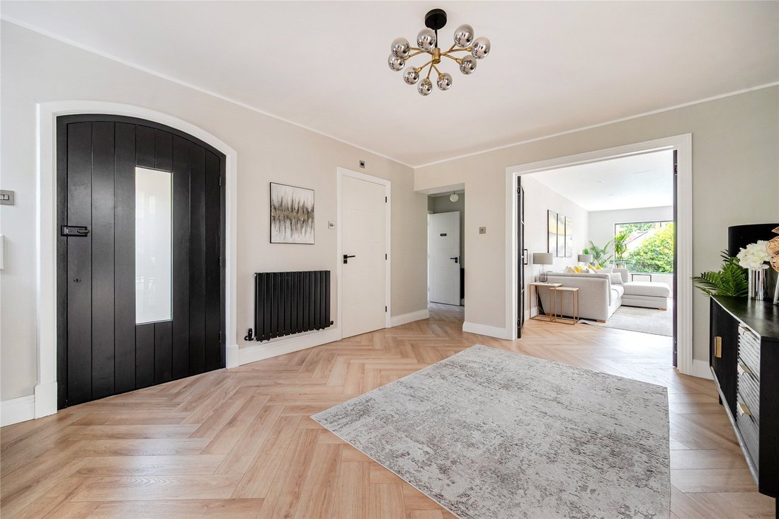 House in Crawley Hill, Surrey Heath, England 2 - 18617083