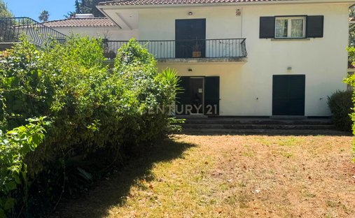 Villa in Carcavelos e Parede, Lisbon, Portugal 1