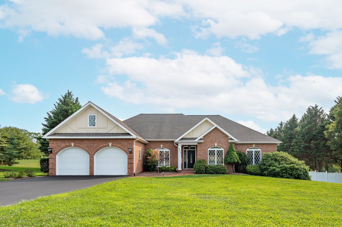 House in Bedford, Virginia, United States 1 - 17897608