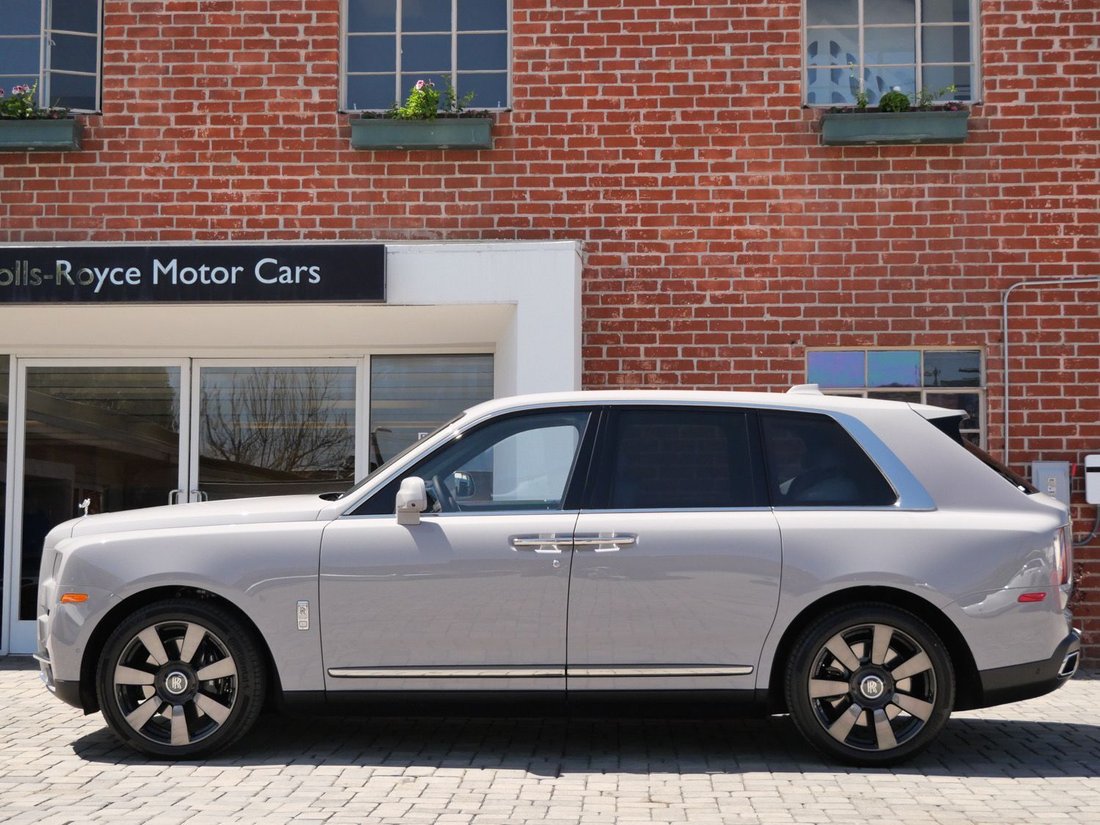 Suv in Beverly Hills, CA, United States 3 - 18616169