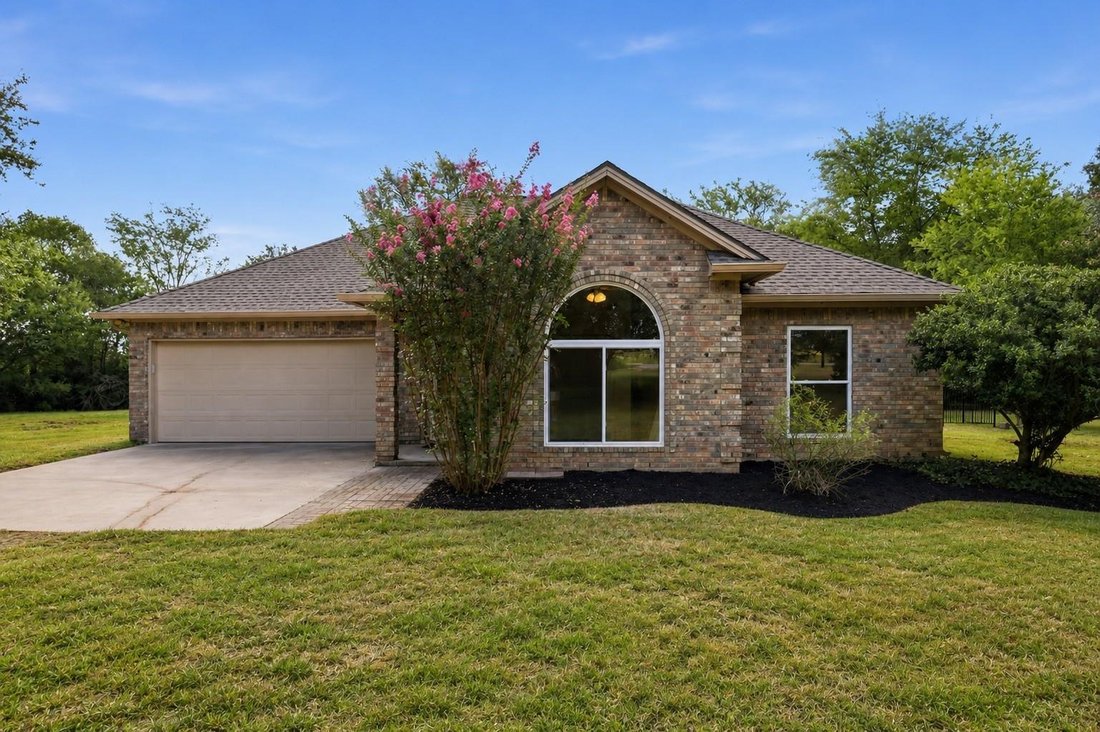 House in Wixon Valley, Texas, United States 1 - 18620256