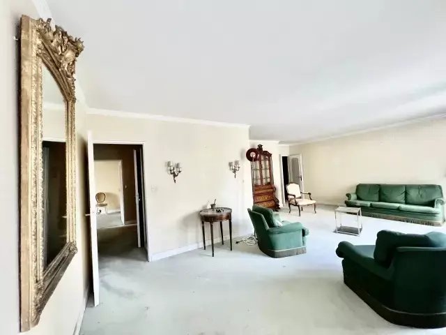 Apartment in Domaine National du Château, Versailles, France 2 - 15869183