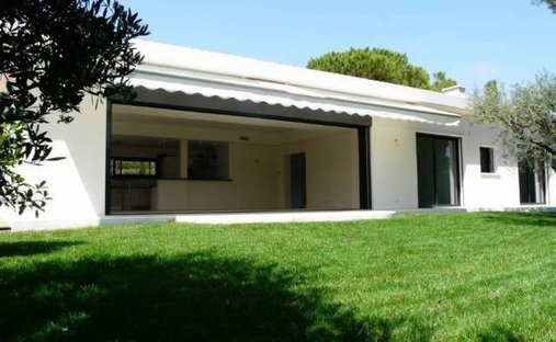 Villa in Mougins, Provence-Alpes-Côte d'Azur, France 1