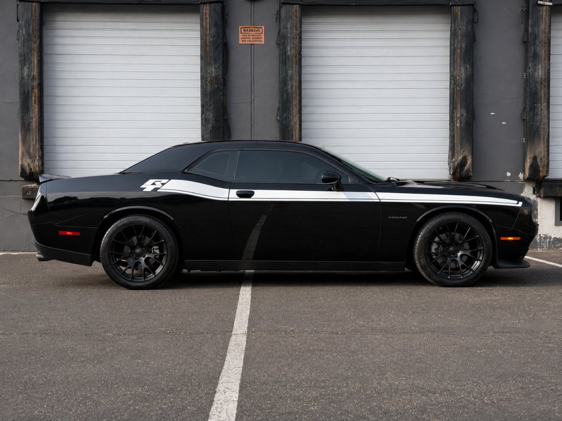 Coupe in Kent, WA, United States 2 - 18615830