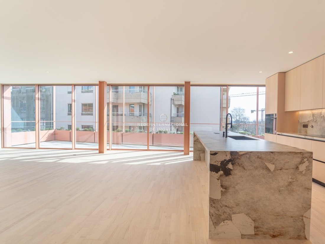 Apartment in Aldoar, Foz do Douro e Nevogilde, Porto District, Portugal 2 - 17500314
