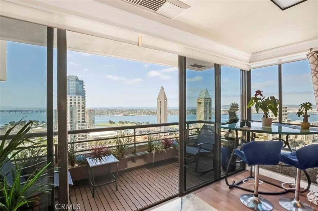 Condo in San Diego, California, United States 1 - 18408383