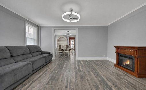 House in New York, New York, United States 1