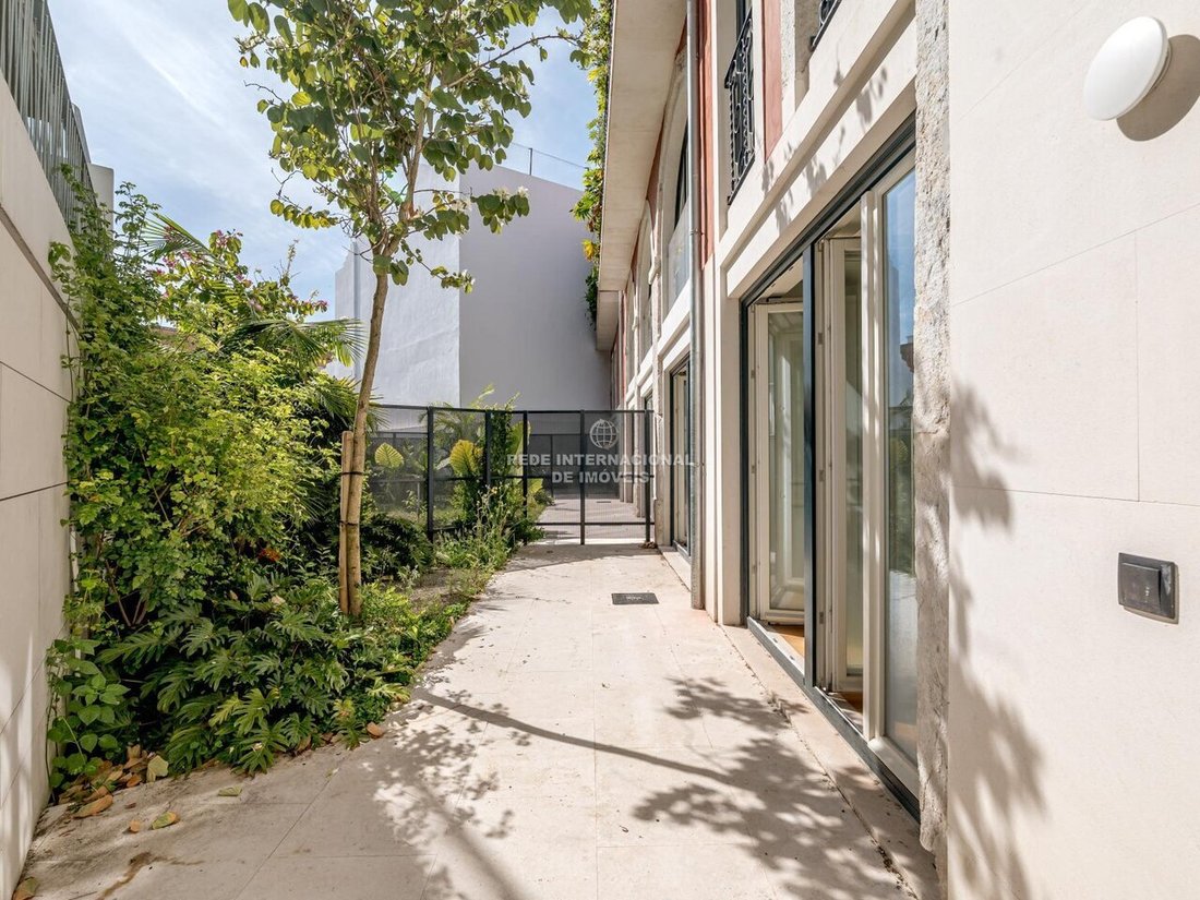 Apartment in Campo de Ourique, Lisbon, Portugal 5 - 17500856