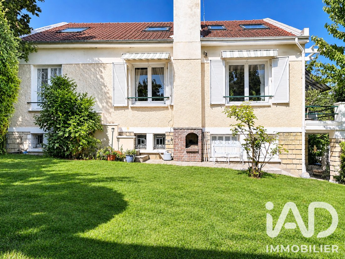 House in Nord Ouest, Le Mesnil-le-Roi, France 1 - 18581250