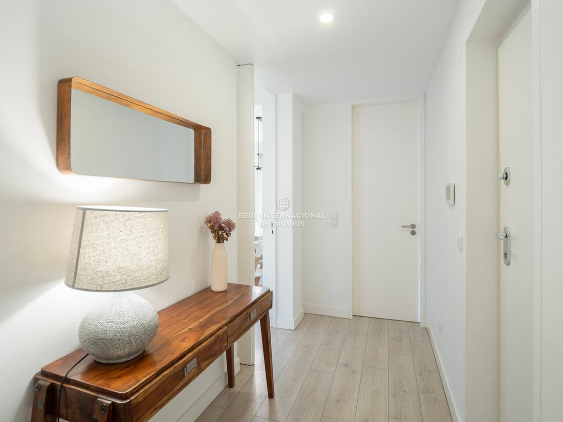 Apartment in Campolide, Lisbon, Portugal 2 - 17500879
