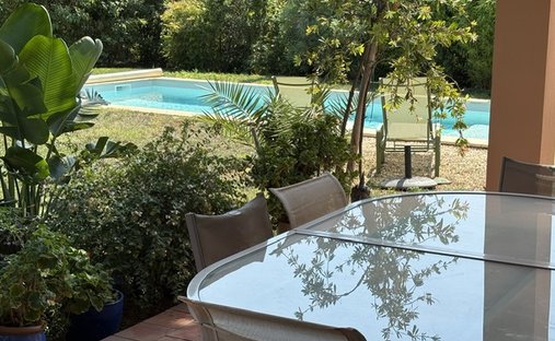 House in Le Faron-Fort-Rouge, Toulon, France 1