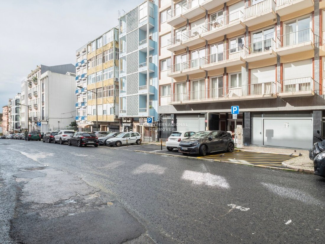 Apartment in Campolide, Lisbon, Portugal 3 - 17500879