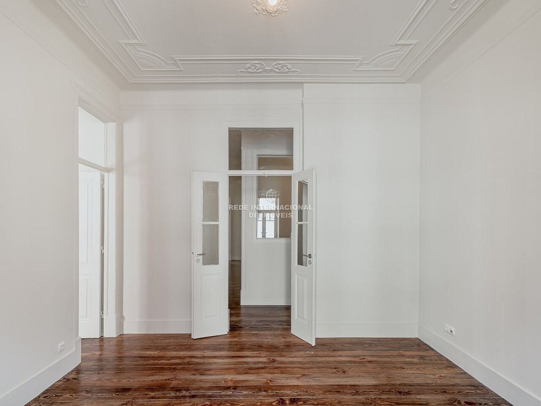 Apartment in Campo de Ourique, Lisbon, Portugal 2 - 17902687