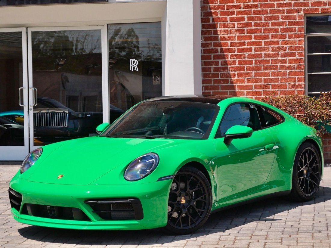 Coupe in Beverly Hills, CA, United States 3 - 18616167