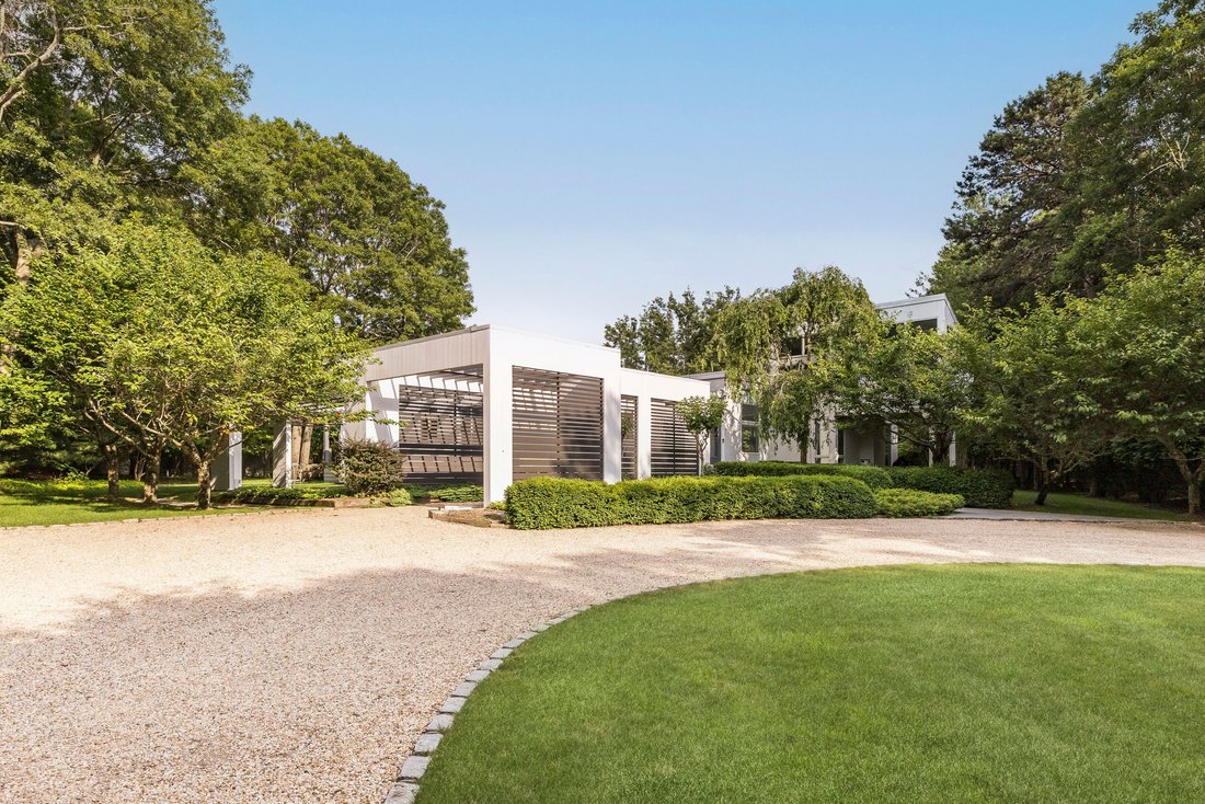 East Hampton, New York, United States 5 - 18619097