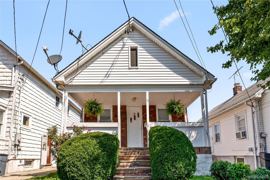 House in Port Washington, New York, United States 1 - 18620094