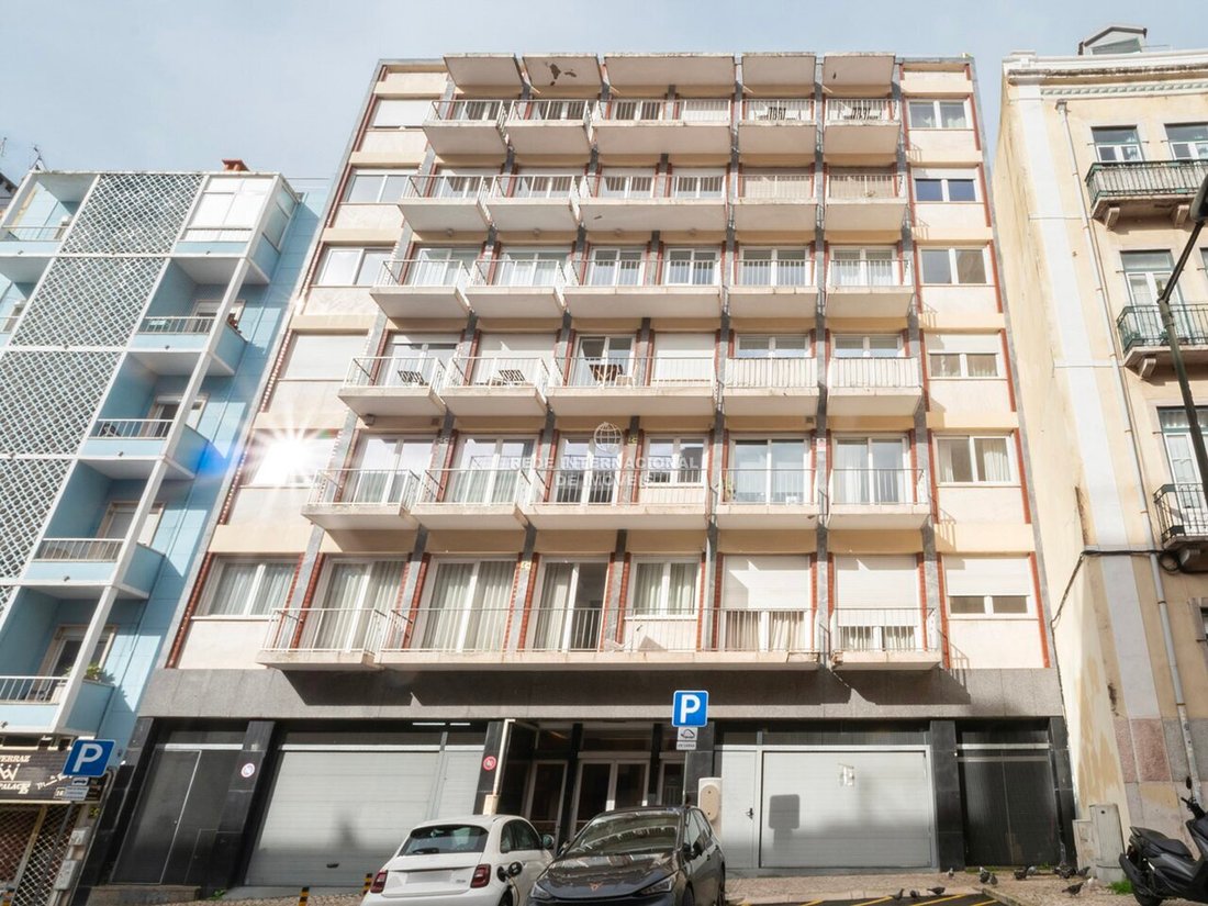 Apartment in Campolide, Lisbon, Portugal 2 - 17500879
