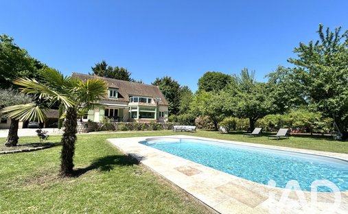 House in Samois-sur-Seine, Ile-de-France, France 1