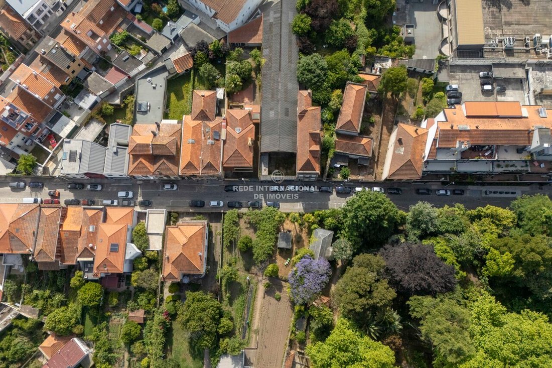 Estate in Lordelo do Ouro e Massarelos, Porto District, Portugal 5 - 18616741