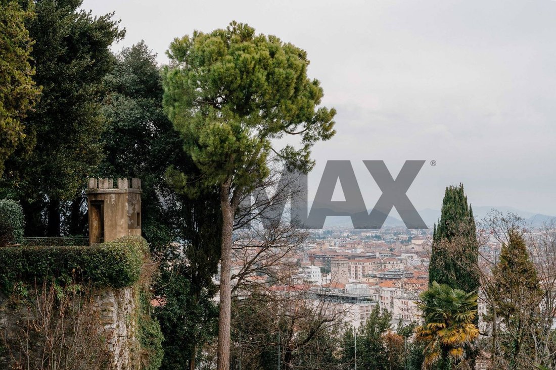 Villa in Sant'Alessandro, Bergamo, Italy 2 - 18619554