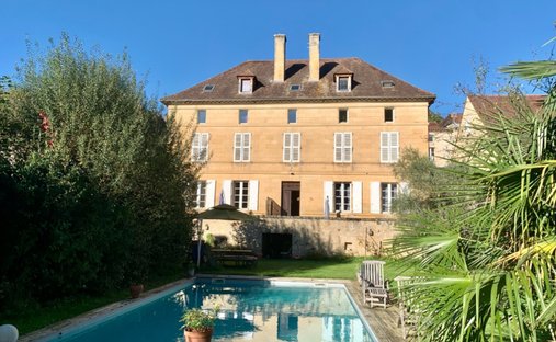 House in Arrondissement of Sarlat-la-Canéda, Nouvelle-Aquitaine, France 1