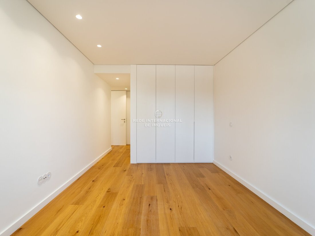 Apartment in Lordelo do Ouro e Massarelos, Porto District, Portugal 5 - 17500740
