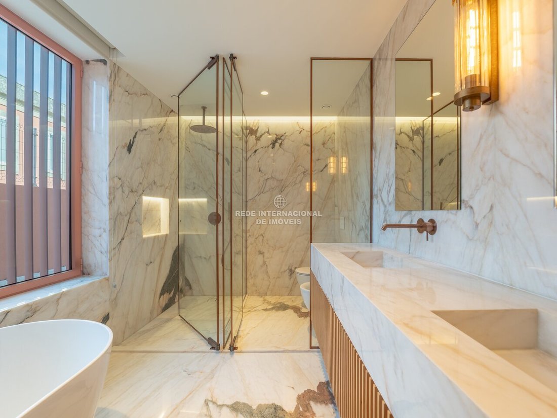 Apartment in Aldoar, Foz do Douro e Nevogilde, Porto District, Portugal 4 - 17500624